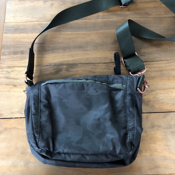 Lululemon Festival Bag *Polyester Savasana Camo - Picture 9 of 9